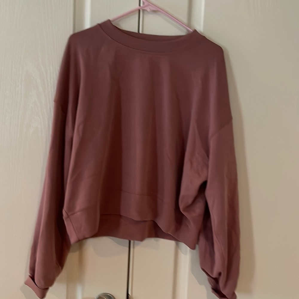 EUC Lululemon sweatshirt
